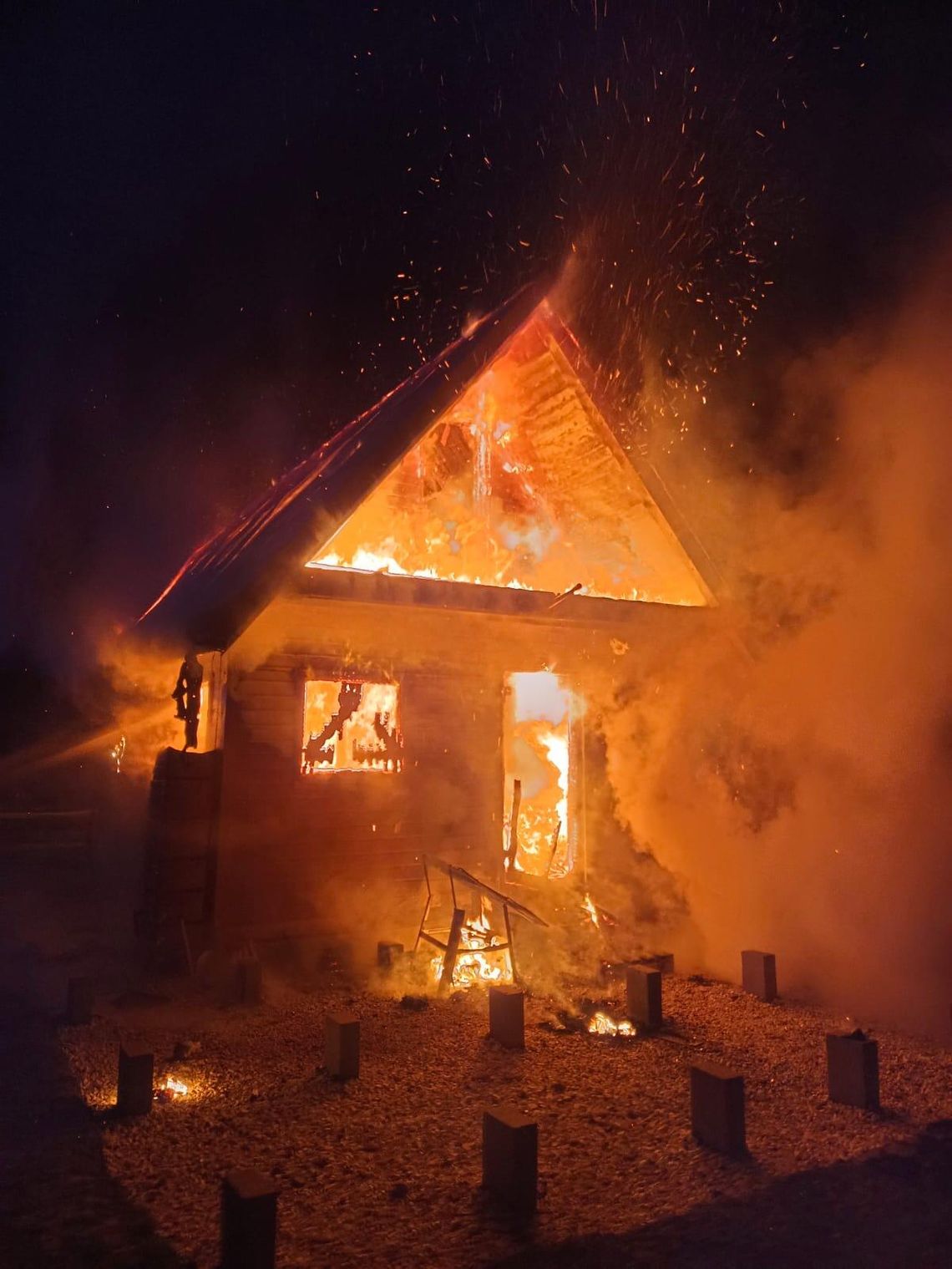 Pożar budynku drewnianego w Skrzyszowie