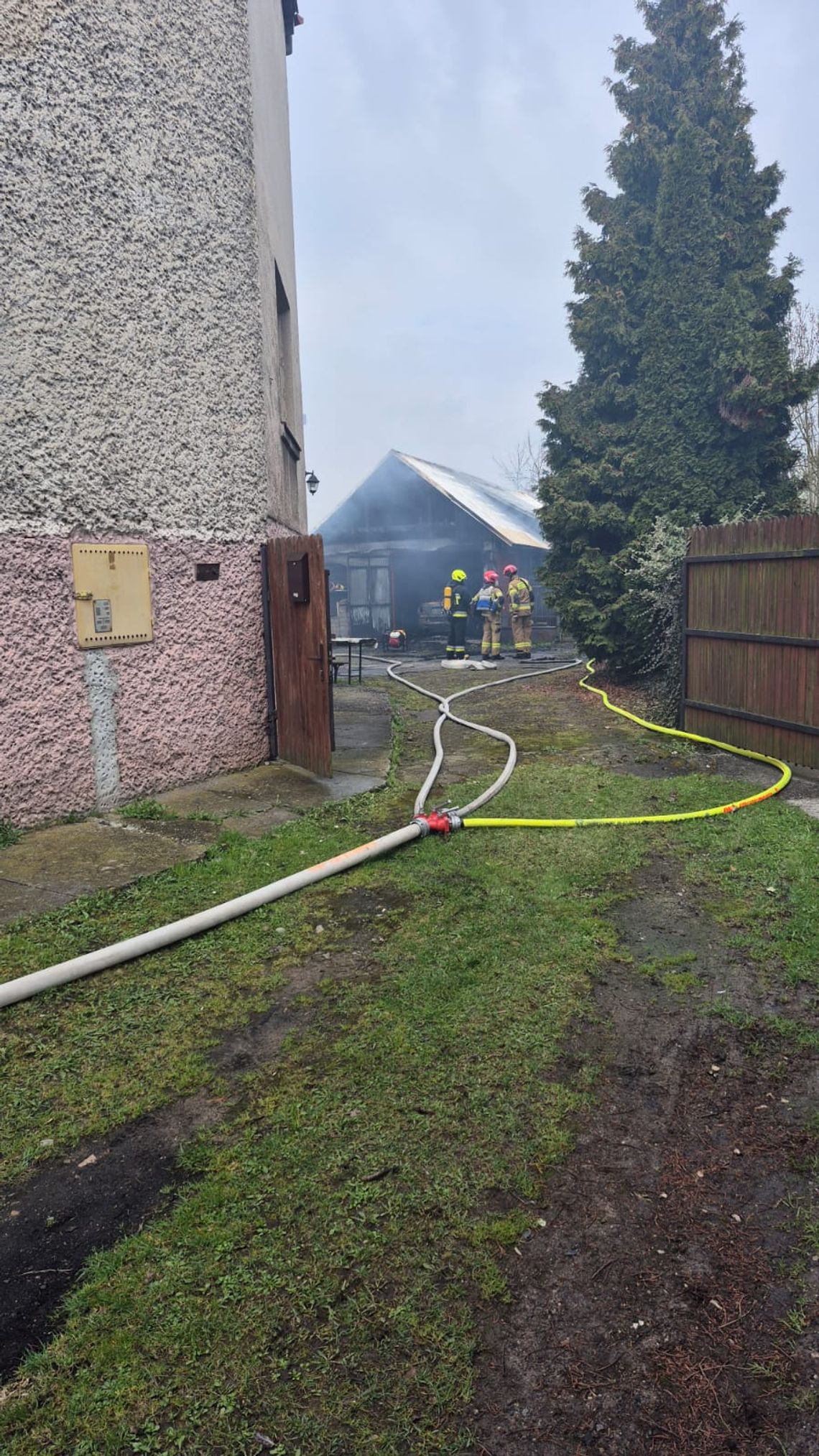 Pożar budynku gospodarczego w Szczurowej