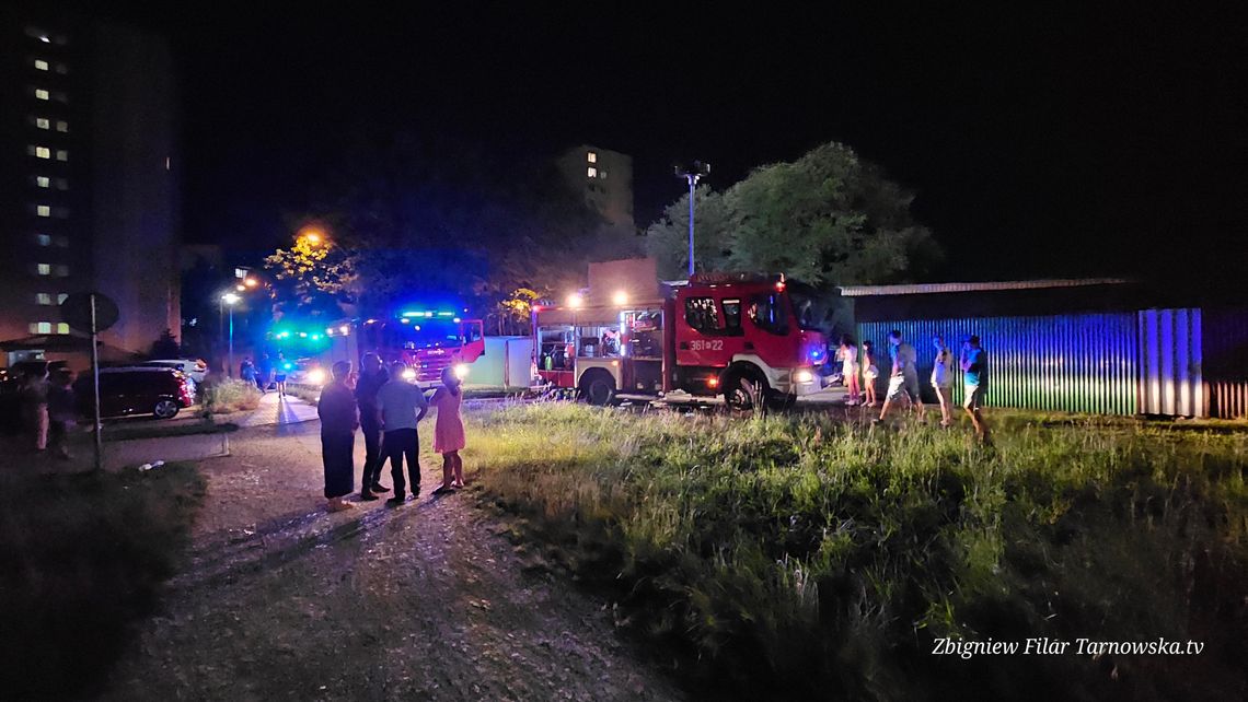 Pożar w garażu na jednym z osiedli w Tarnowie. Znamy ewentualny powód pożaru!