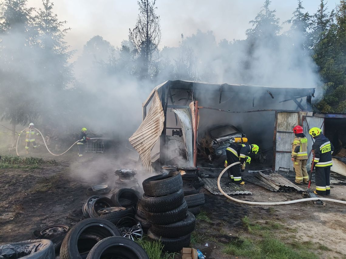 Pożar w Smykowie. Trzy osoby poszkodowane w pożarze, jedna w szpitalu!