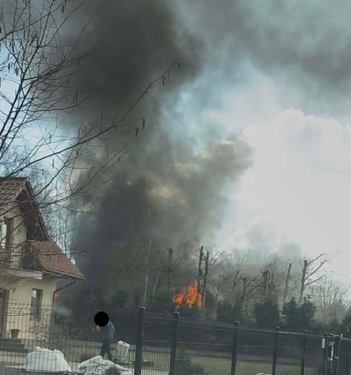 Pożar wiaty i budynku mieszkalnego pod Brzeskim