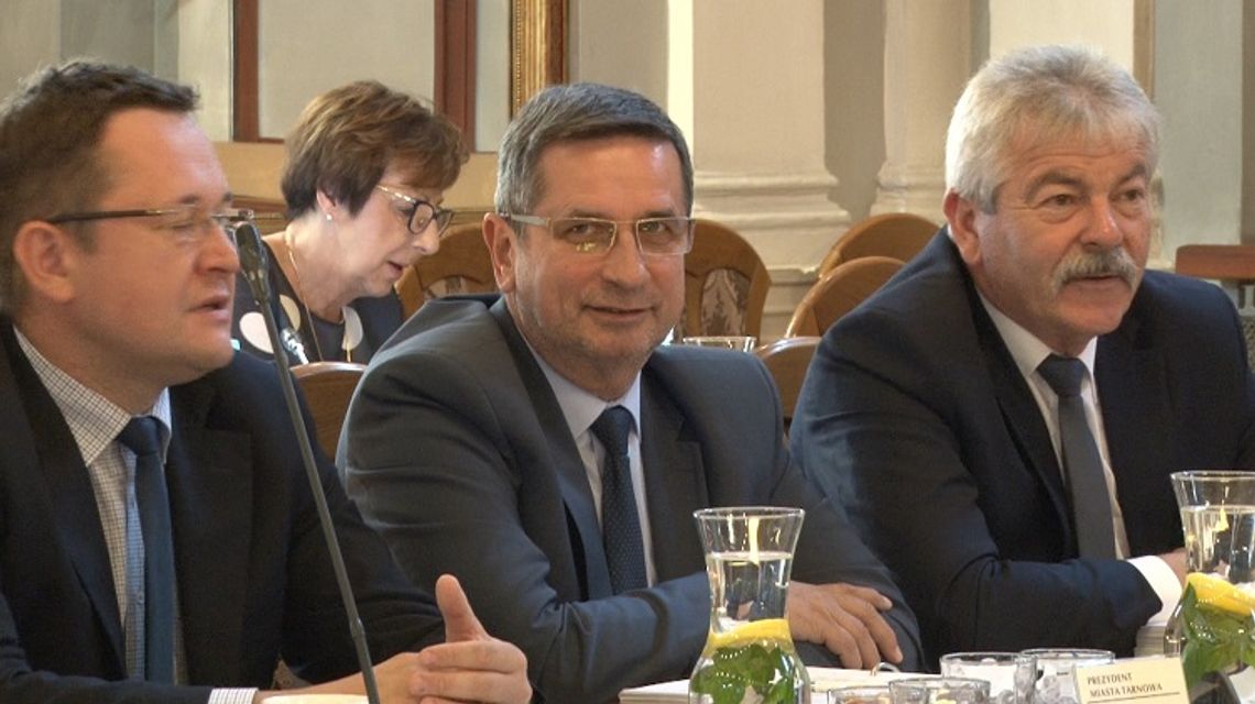 Prezydent Roman Ciepiela zawiesza polityczną aktywność