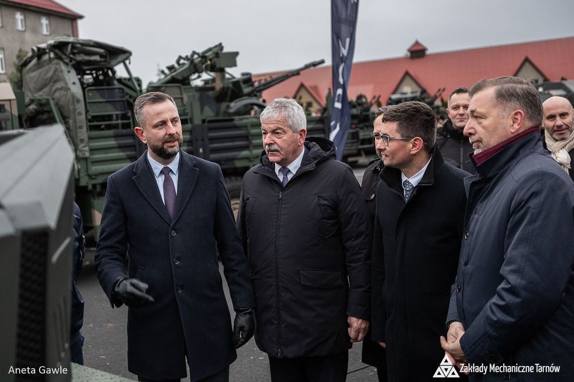 Przekazanie pierwszego seryjnego Przeciwlotniczego Systemu Rakietowo-Artyleryjskiego PILICA Przekazanie pierwszego seryjnego Przeciwlotniczego Systemu Rakietowo-Artyleryjskiego PILICA