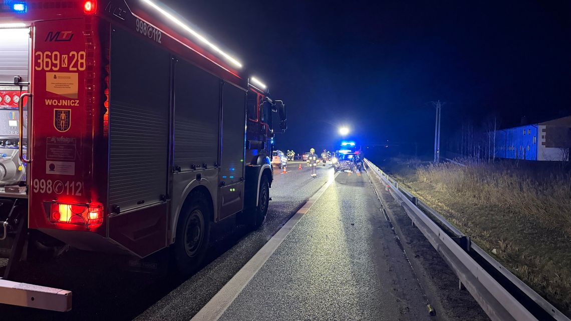 Rozbita toyota w Wojniczu