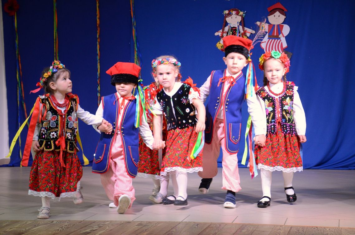 Skocznie i kolorowo na nutę ludową
