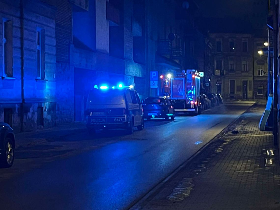 Służby interweniowały przy ul. Krasińskiego w Tarnowie. Nie żyje mężczyzna!