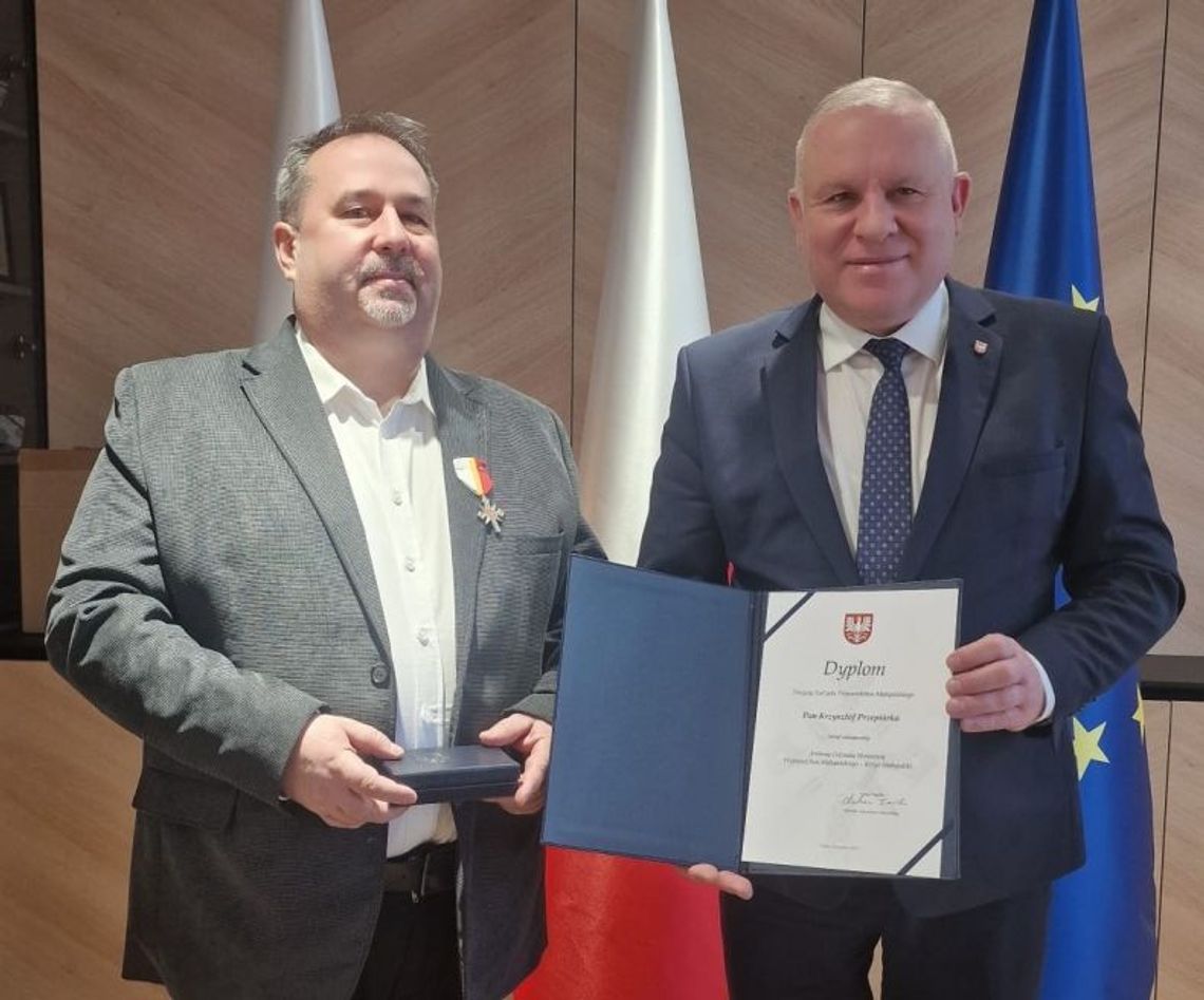 Srebrny Krzyż Małopolski dla Krzysztofa Przepiórki z gminy Borzęcin