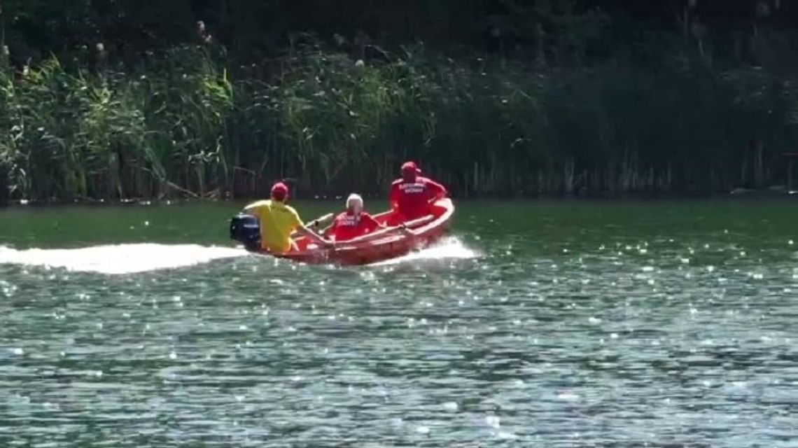 Strażacy wyłowili ciało 23-latka z jeziora koło Gorzowa Wlkp. Bilans utonięć w czerwcu to już 100 osób