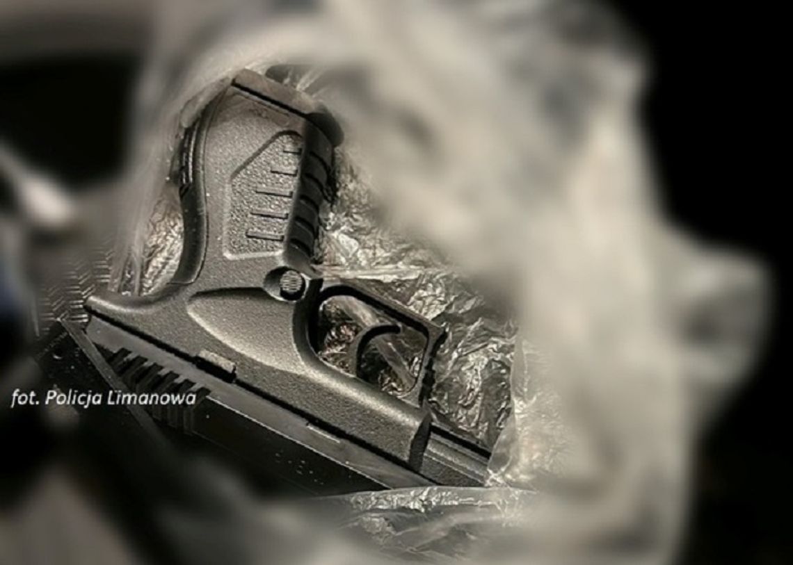 Strzelanina pod Limanową na palcu budowy tunelu kolejowego Strzelanina pod Limanową na palcu budowy tunelu kolejowego