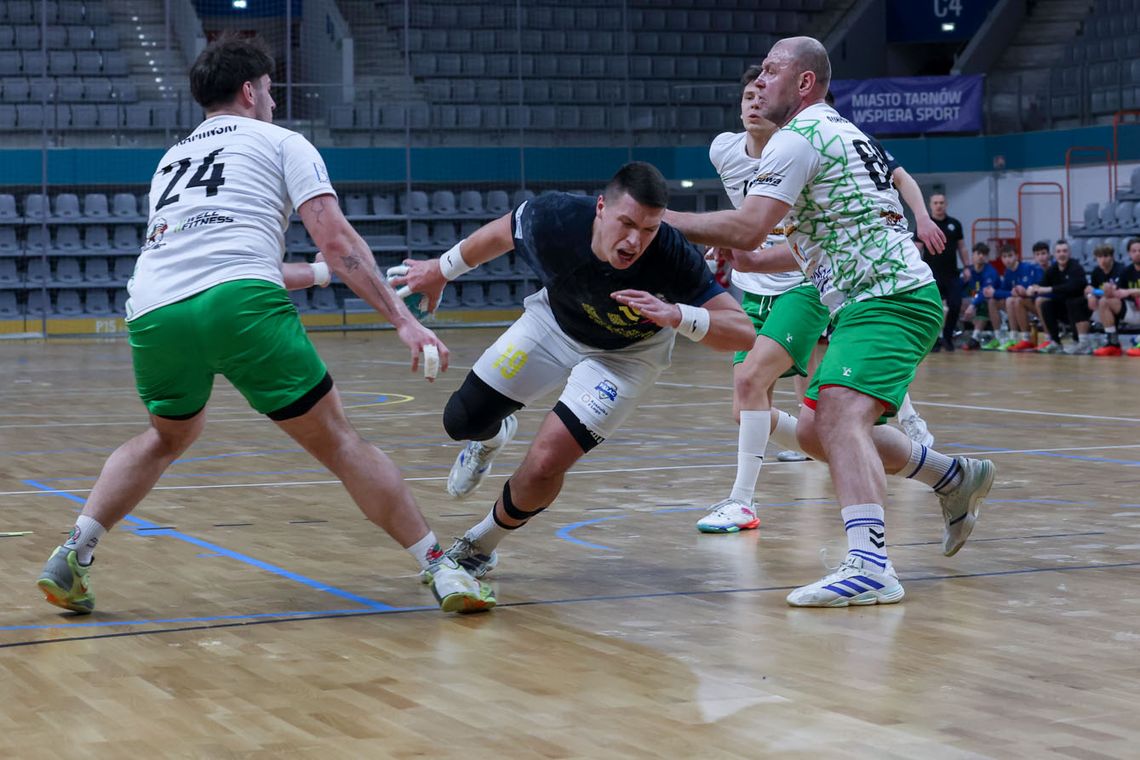 Szósta z rzędu wygrana Handball Pałacu