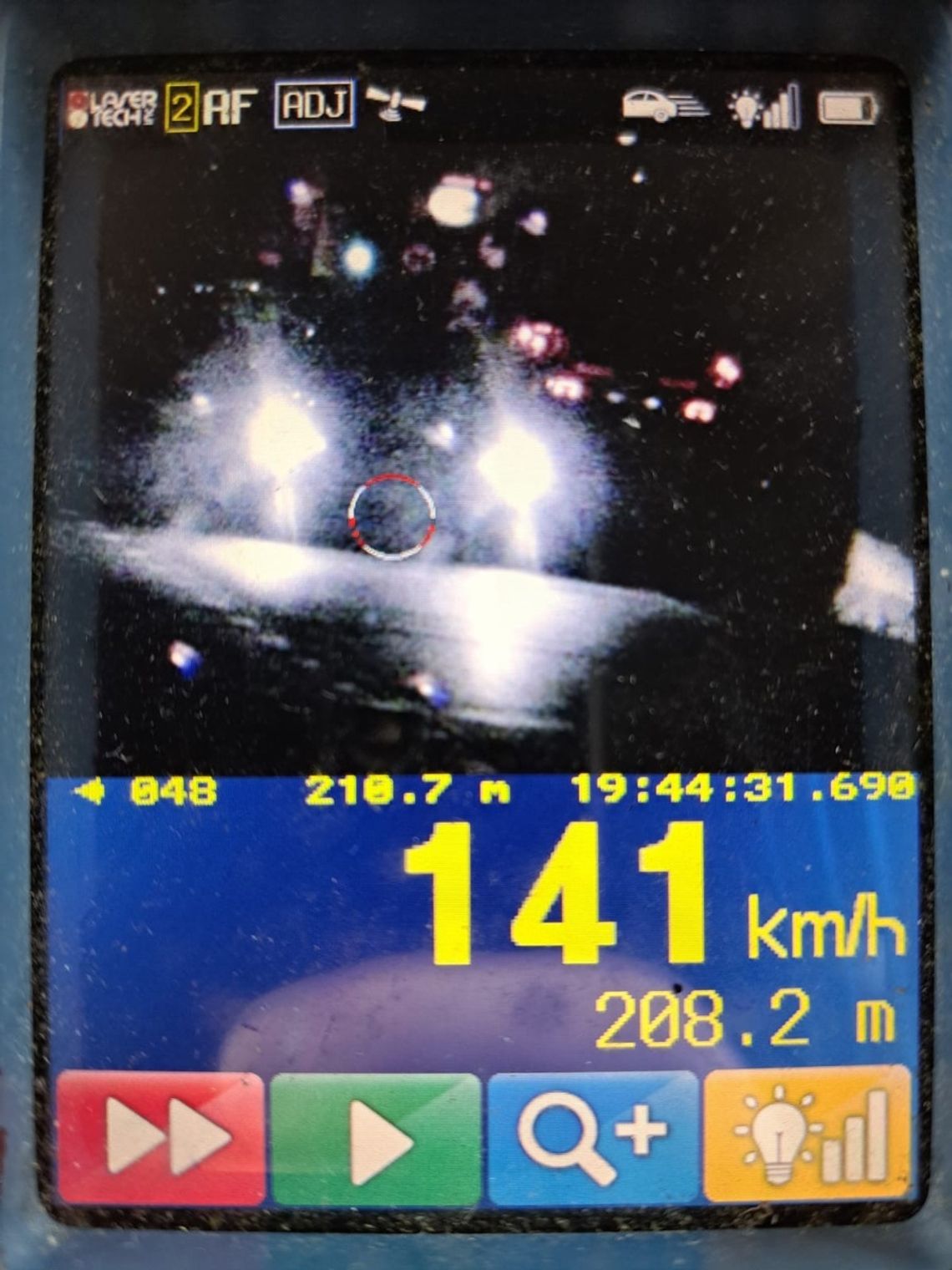 Tarnów. Akcja "Prędkość" i +50km/h w zabudowanym. 74 kierujących zatrzymanych podczas akcji! Tarnów. Akcja "Prędkość" i +50km/h w zabudowanym. 74 kierujących zatrzymanych podczas akcji!