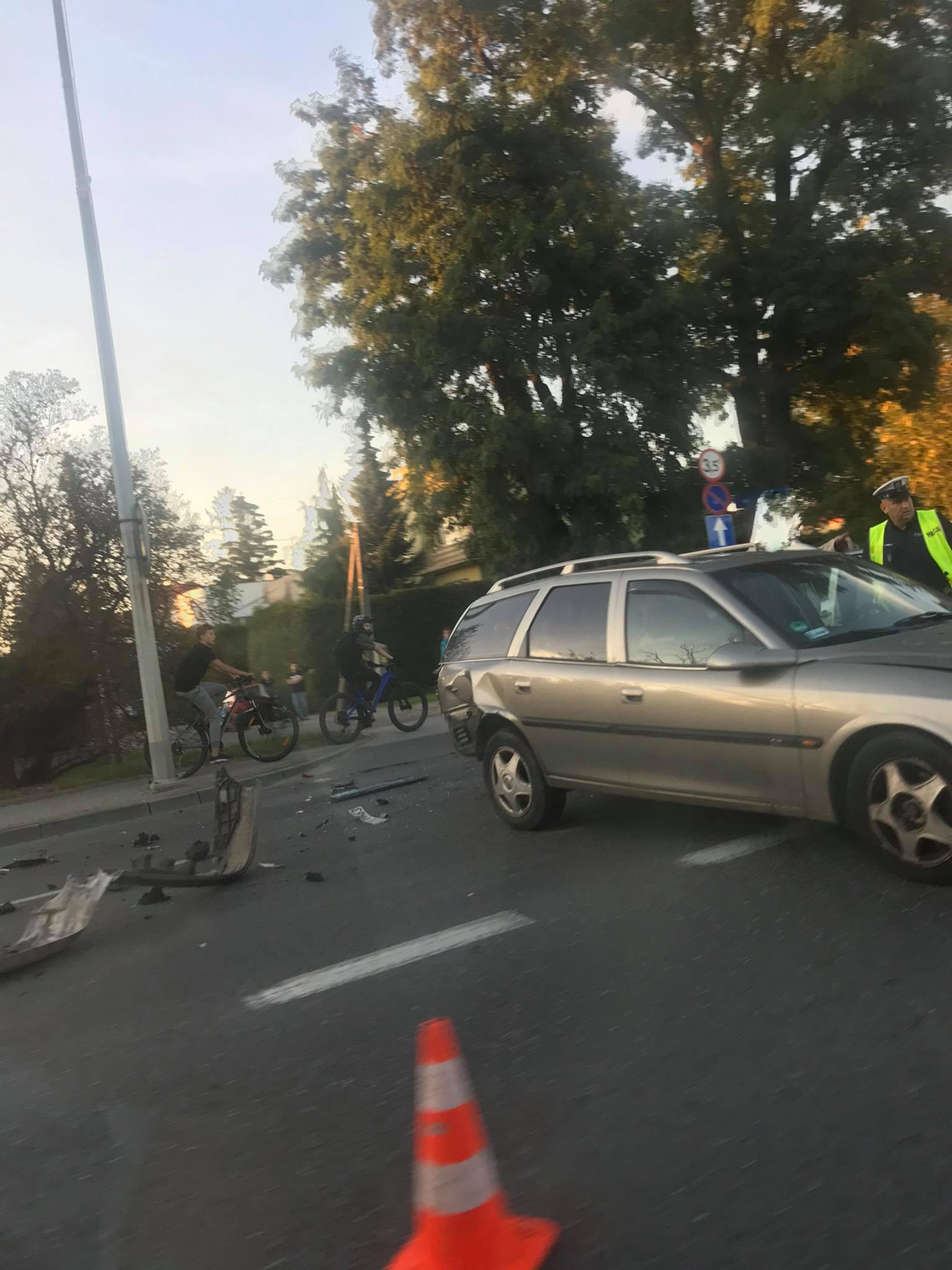 Tarnów. Wypadek na ulicy Krakowskiej, jedna osoba poszkodowana