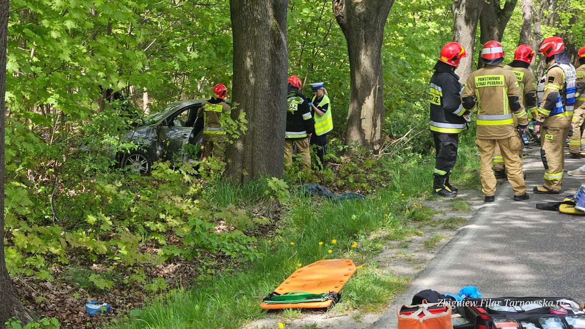 Tarnów. Zderzenie dwóch pojazdów na polach klikowskich. Są poszkodowani