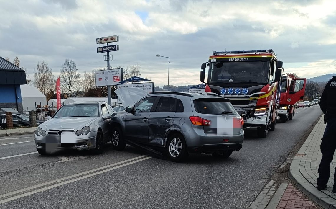 Trzy samochody zderzyły się w Zakliczynie