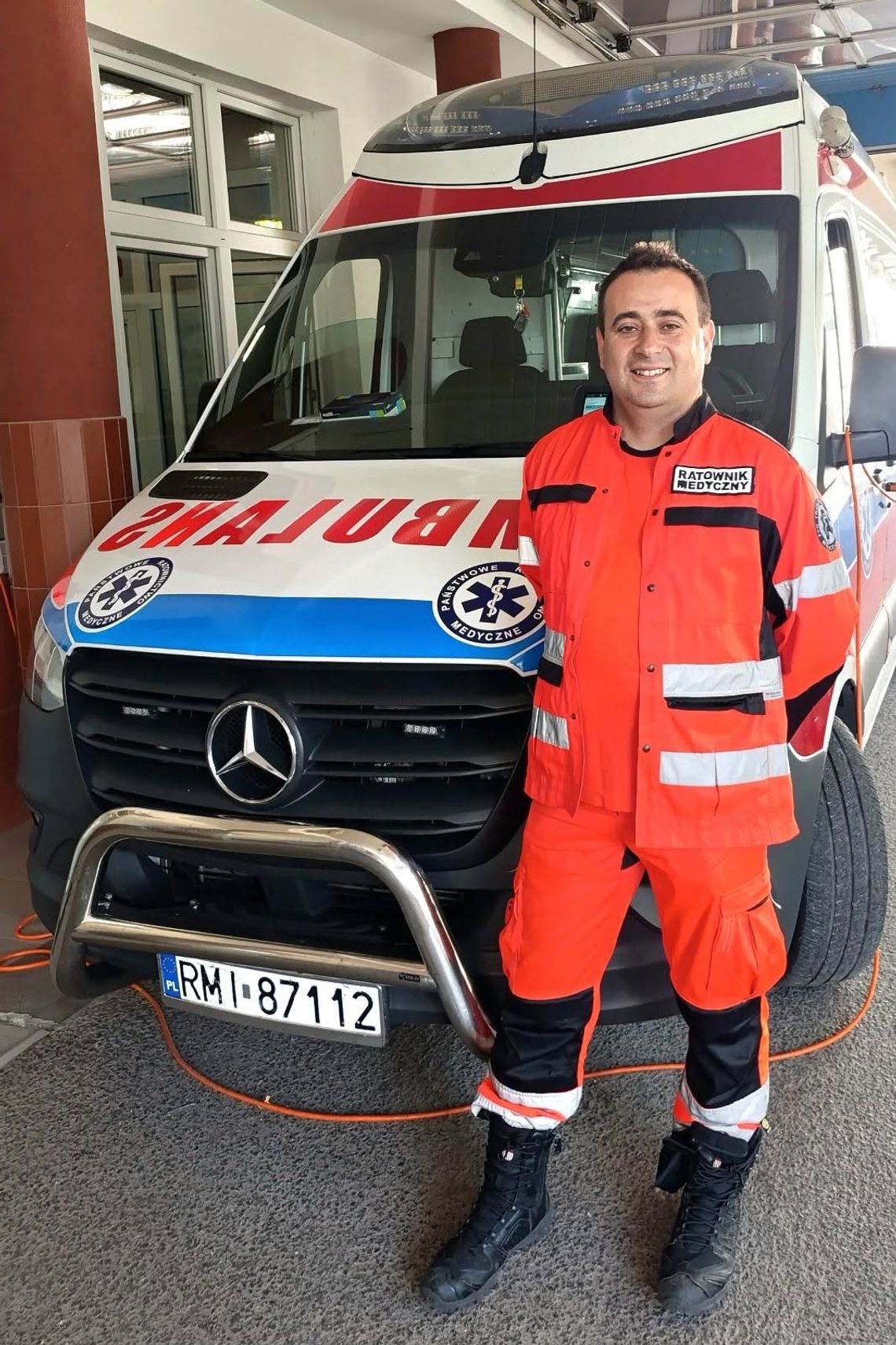 Uratował dwie osoby z pożaru. Gdyby nie rat. med. Bartłomiej Wilczewski nie mieliby żadnych szans