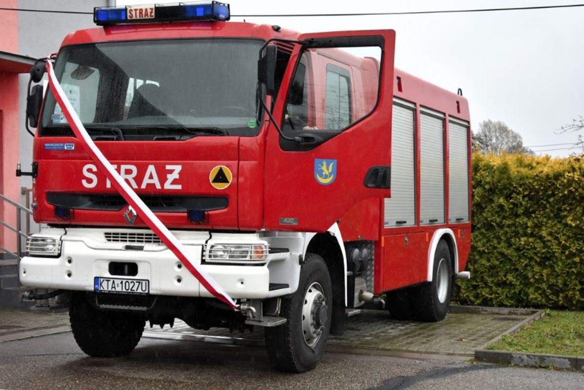 Uroczyste przekazanie samochodu strażackiego dla OSP Lisia Góra