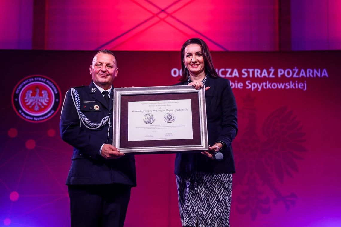 Wielkie święto odwagi i poświęcenia! OSP Poręba Spytkowska z Polonią Minor