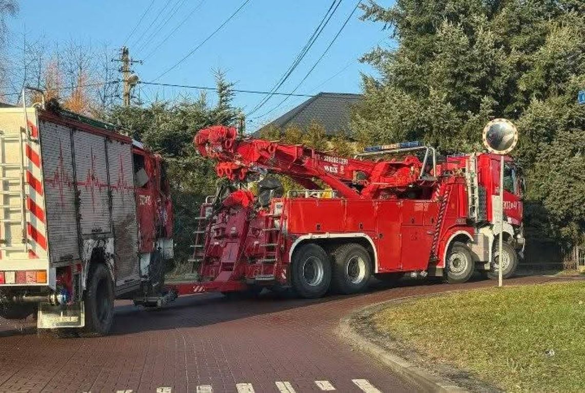 Wóz strażacki wypadł z drogi w Małopolsce. Strażak ochotnik był pijany