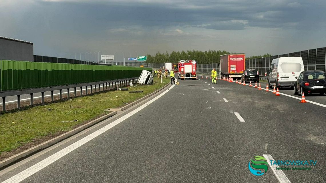 Wypadek na autostradzie A4 w kierunku Tarnowa. Policja kieruje na objazdy