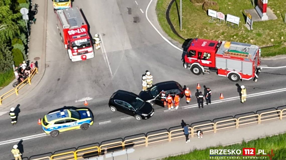 Wypadek na drodze krajowej 75 w powiecie brzeskim. Jedna osoba w szpitalu Wypadek na drodze krajowej 75 w powiecie brzeskim. Jedna osoba w szpitalu