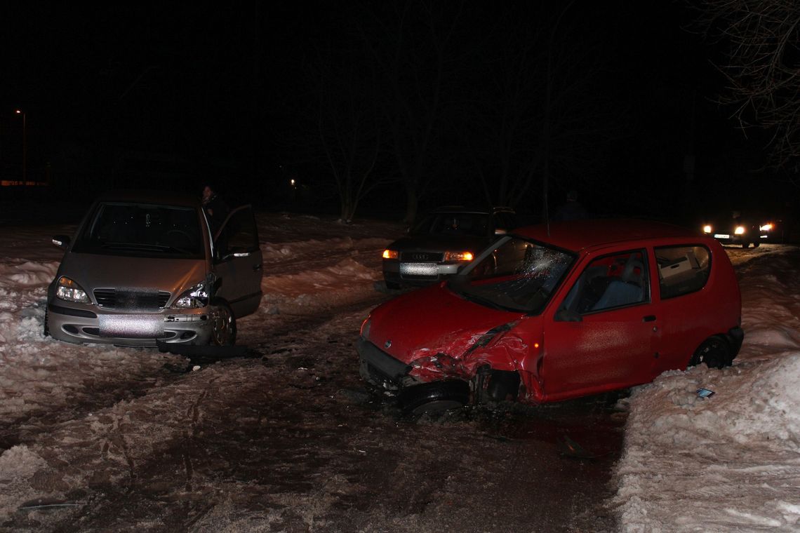 Wypadek na ul. Do Huty w Tarnowie. 29-latka trafiła do szpitala