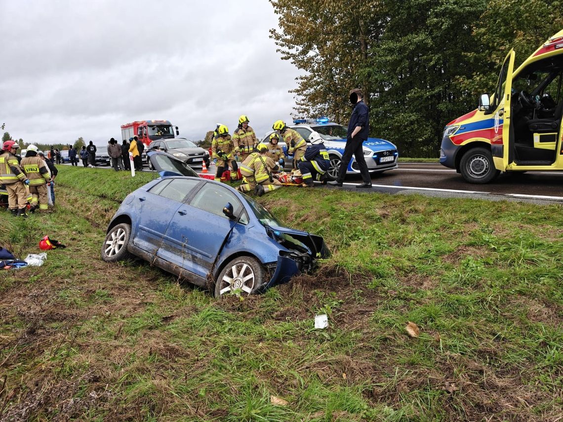 Wypadek pomiędzy Szczucinem a Dąbrową Tarnowską. 3 osoby w szpitalu. Kierowca pijany!