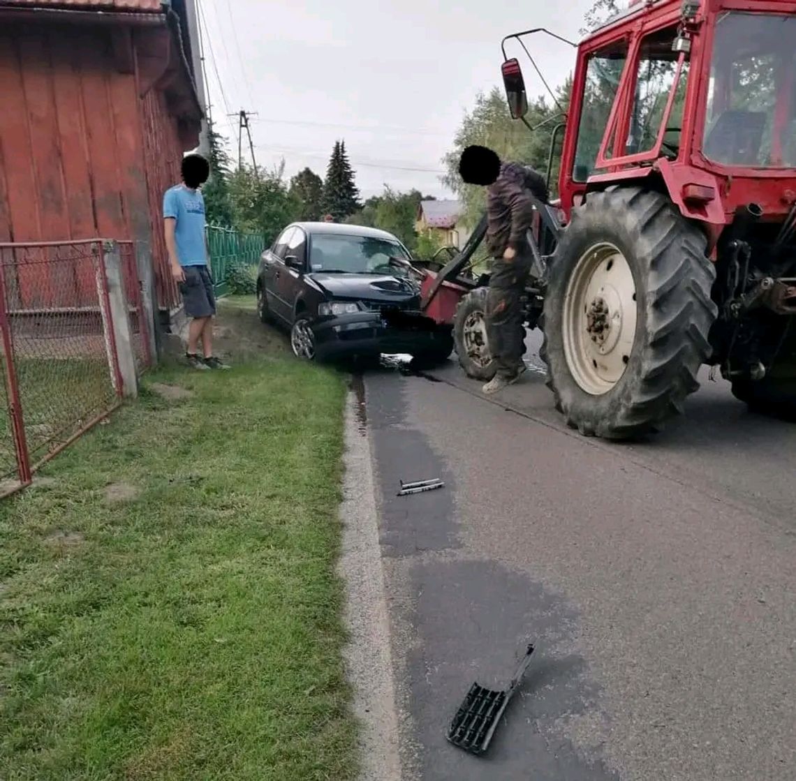 Wypadek samochodu osobowego z ciągnikiem pod Tarnowem