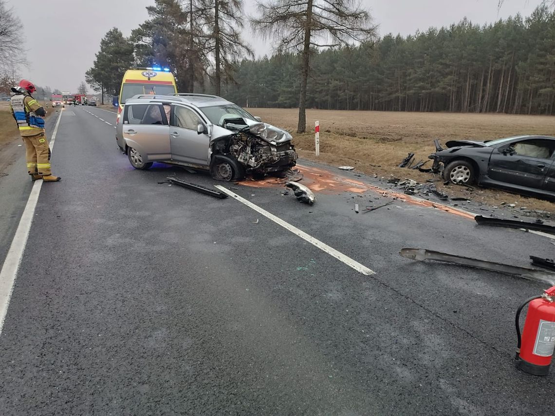 Wypadek trzech samochodów w Smęgorzowie. Są osoby poszkodowane!