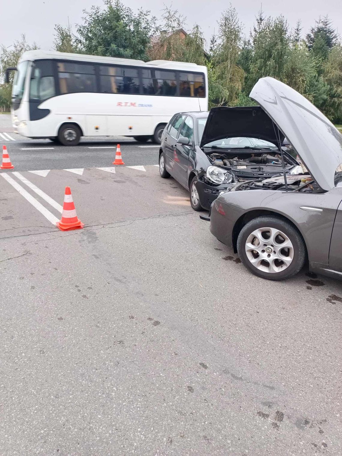 Wypadek w Tarnowie. Jedna z osób została przewieziona do szpitala