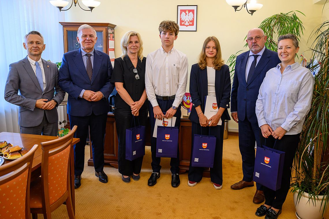 Z Wierzchosławic na sportowe podium - nagrody dla młodych mistrzów pływania