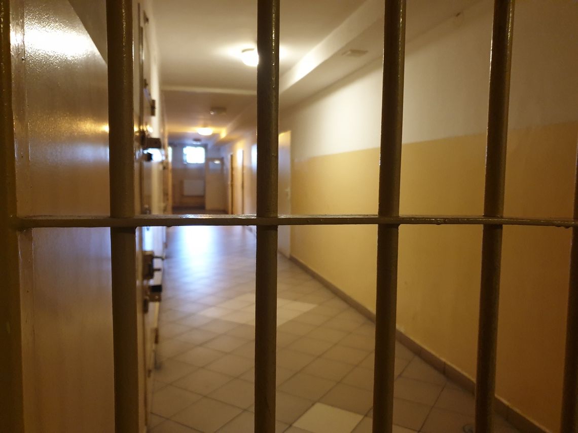 Zatrzymany sprawca włamania do sklepu w Radłowie Zatrzymany sprawca włamania do sklepu w Radłowie