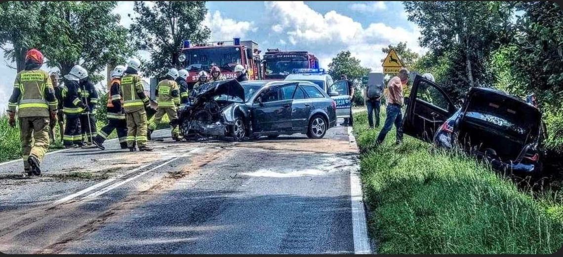 Zborowice. Wypadek samochodów osobowych i ciągnika rolniczego