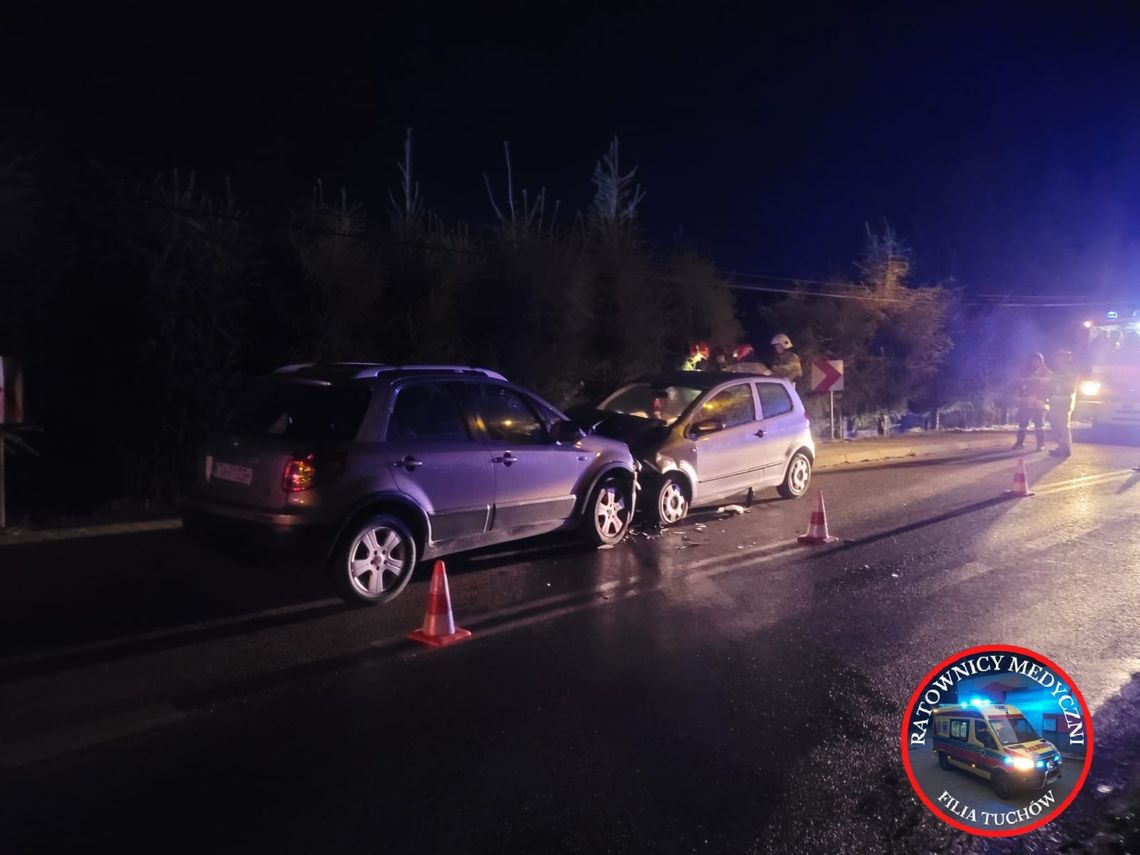 Zderzenie czołowe dwóch samochodów osobowych w Zalasowej