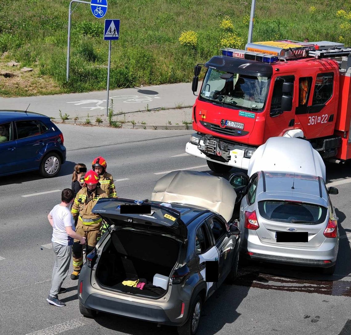 Zderzenie dwóch samochodów na Krakowskiej w Tarnowie