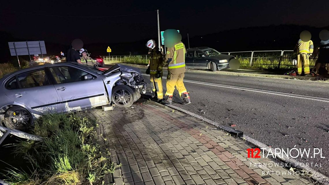 Zderzenie dwóch samochodów w Zborowicach