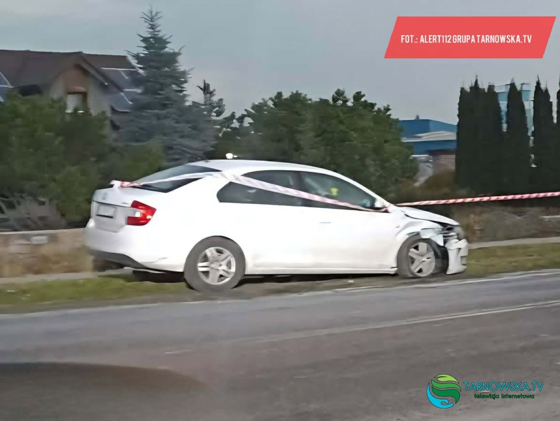 Zderzenie samochodów na skrzyżowaniu Niedomickiej i Mroźnej w Tarnowie Zderzenie samochodów na skrzyżowaniu Niedomickiej i Mroźnej w Tarnowie