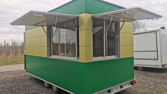 Wypożyczalnia - produkcja przyczep gastronomicznych Wypożyczalnia - produkcja przyczep gastronomicznych
