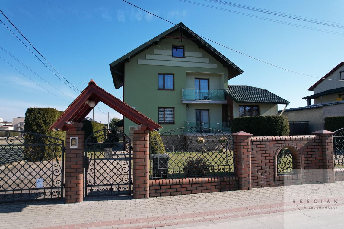 Dom 230 m² + 17 arów działki – Zbylitowska Góra Dom 230 m² + 17 arów działki – Zbylitowska Góra