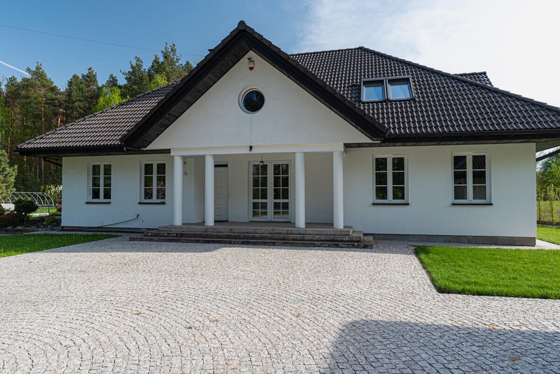 Dom w stylu dworkowym Dom w stylu dworkowym