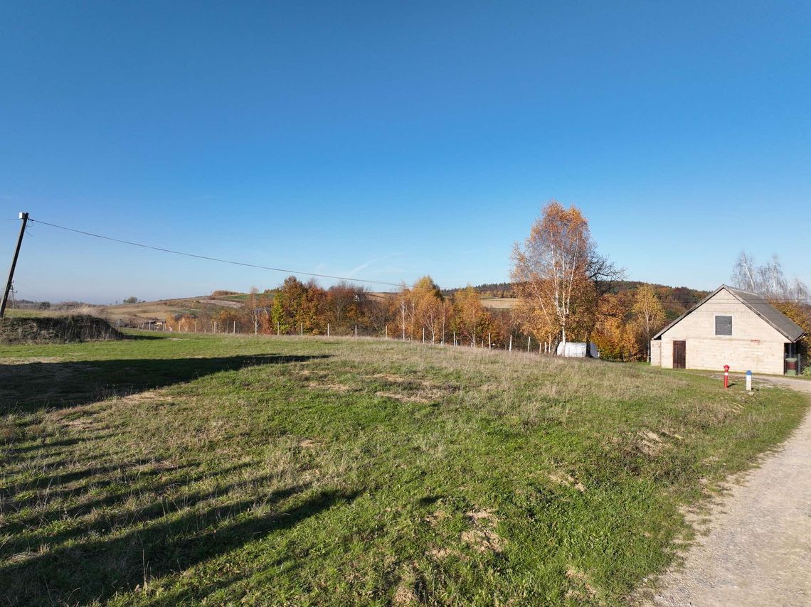 Widokowa działka w okolicach Zakliczyna- Sukmanie Widokowa działka w okolicach Zakliczyna- Sukmanie
