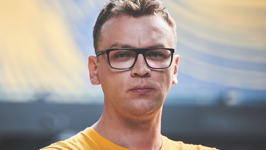 Spotkanie z biografem Leopolda Tyrmanda będzie transmitowane na żywo