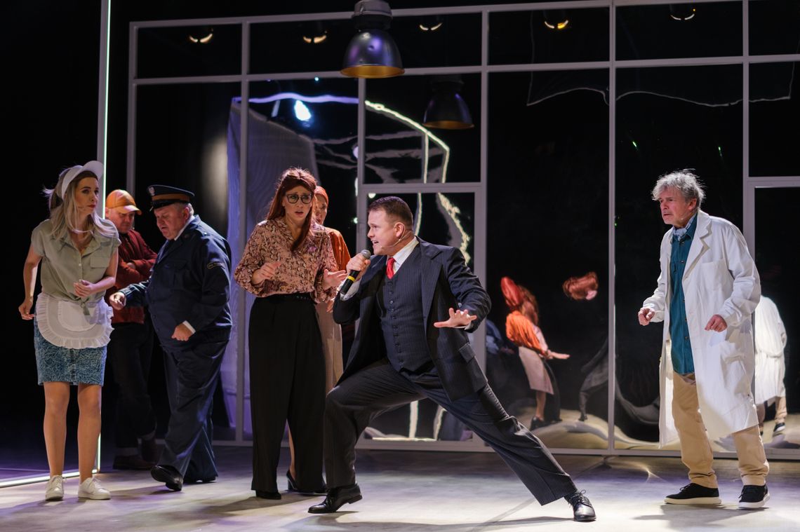 Dzień Kobiet w Teatrze - „Azoty Fiction” i „Bóg Mordu”