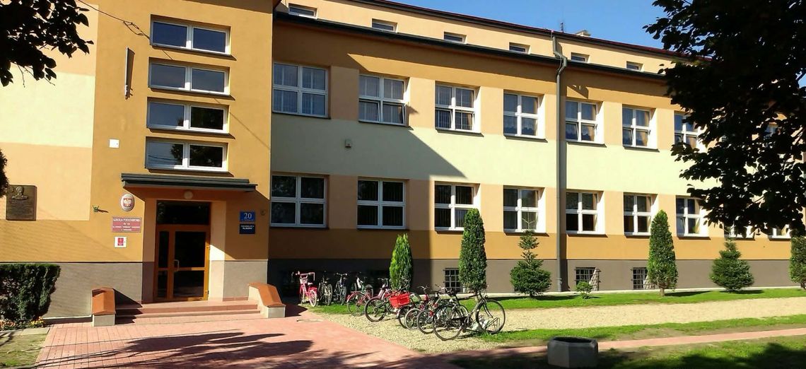 Dzień Otwarty Szkoły Podstawowej nr 10 w Tarnowie Dzień Otwarty Szkoły Podstawowej nr 10 w Tarnowie