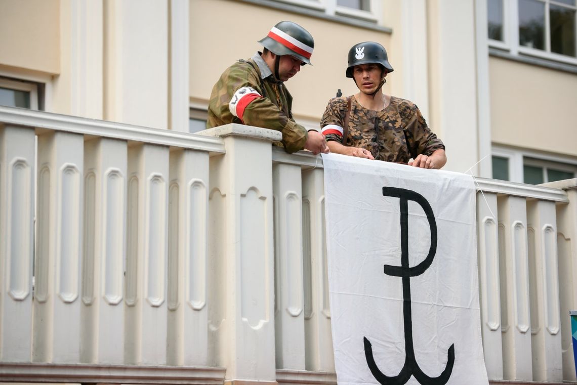 „Powstanie Pokoleń” - wspólne śpiewanie w 78. rocznicę wybuchu Powstania Warszawskiego „Powstanie Pokoleń” - wspólne śpiewanie w 78. rocznicę wybuchu Powstania Warszawskiego