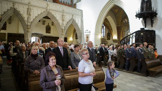 Dzień Patrona Szkoły XVI LO im Armii Krajowej[ZDJĘCIA]