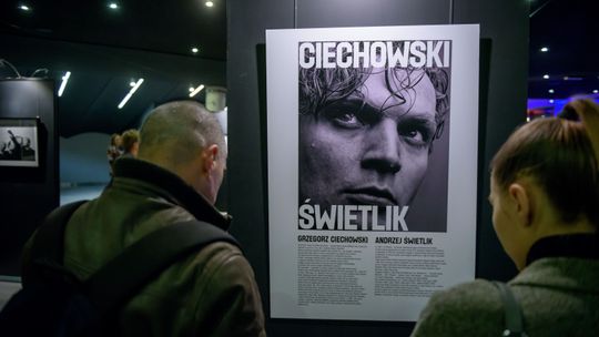 Inauguracja Art Fest 2018 - Wernisaż wystawy Ciechowski - Świetlik w Centrum Sztuki Mościce [ZDJĘCIE]