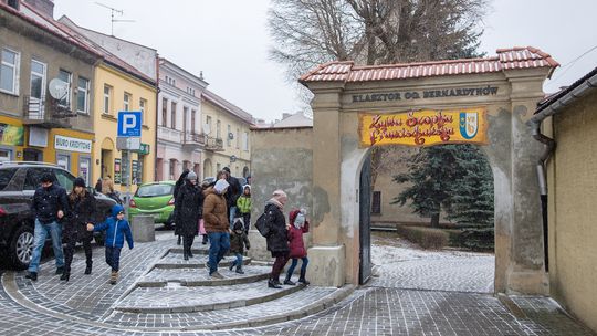 Żywa szopka u Ojców Bernardynów [ZDJĘCIA]