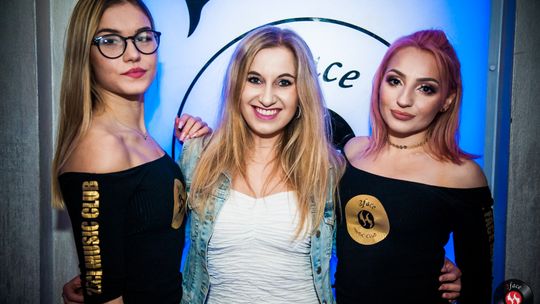 Porno i duszno w 2face Music Club [ZDJĘCIA]