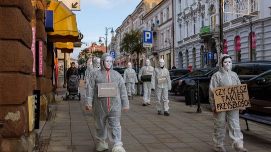 Protest przeciwników obostrzeń epidemicznych [ZDJĘCIA]