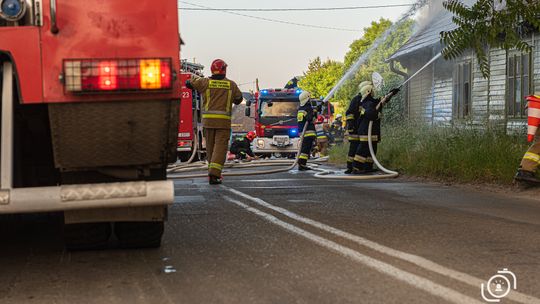 Pożar budynku przy ul. Orkana w Tarnowie [ZDJĘCIA]